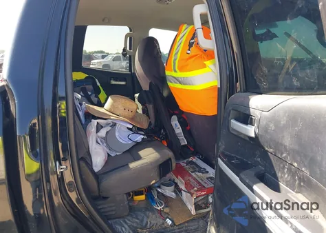 2014 Toyota Tundra Sr5 4.6L V8 из США, поврежденный, VIN 5TFRM5F11EX080643